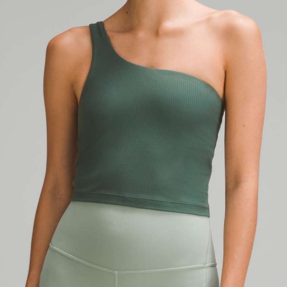 Lululemon rubbed Nulu asymmetrical top